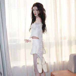 SHOP SIMON Valentino private sale